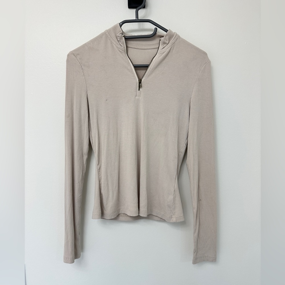 Zip up long sleeve light top
